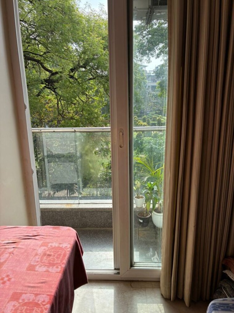Balcony, sarvodaya enclave 3 Bedroom 1800 Sq.Ft. Builder Floor In Sarvodaya Enclave Delhi 10592639