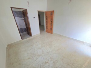 Room in 2 BHK Apartment at Howrah – for Sale