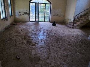 Room in  Villa at Shirdhon – for Sale