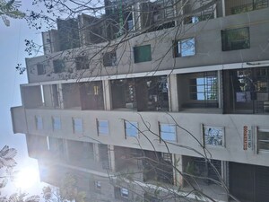  Apartment For Sale in Badlapur