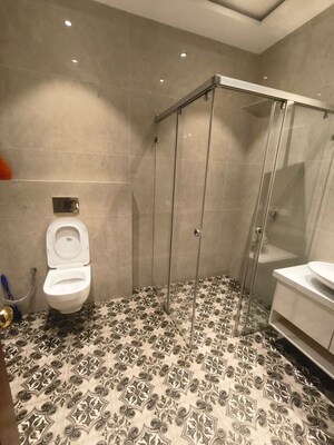 Bathroom in 6+ BHK Independent House at Banjara Hills – for Rent