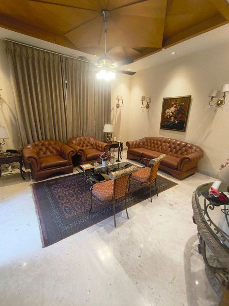 Living Room, banjara hills 6+ Bedroom 10000 Sq.Ft. Independent House In Banjara Hills Hyderabad 10592701