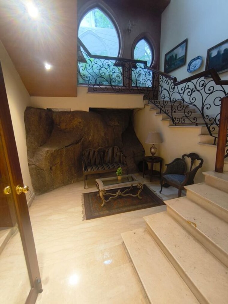 Living Room, banjara hills 6+ Bedroom 10000 Sq.Ft. Independent House In Banjara Hills Hyderabad 10592701