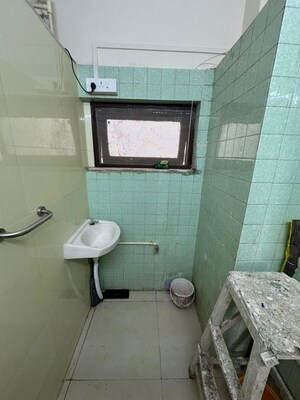 Bathroom in 1 BHK Apartment at Jyoti Apartments Andheri, Andheri West – for Rent