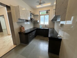 Kitchen in 4 BHK Independent House at Dlf Phase iv – for Rent