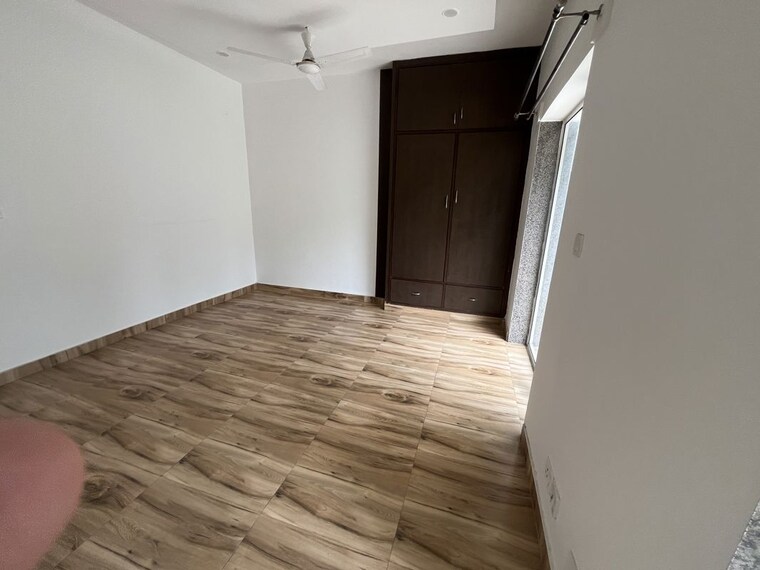 Room, dlf phase iv 4 Bedroom 6000 Sq.Ft. Independent House In Dlf Phase iv Gurgaon 10592710