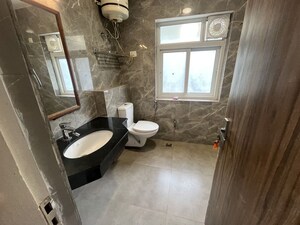 Bathroom in 4 BHK Independent House at Dlf Phase iv – for Rent