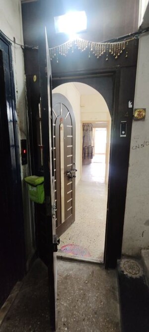 Building Lobby in 2 BHK Apartment at Vineeta Apartment Andheri, Andheri East – for Rent