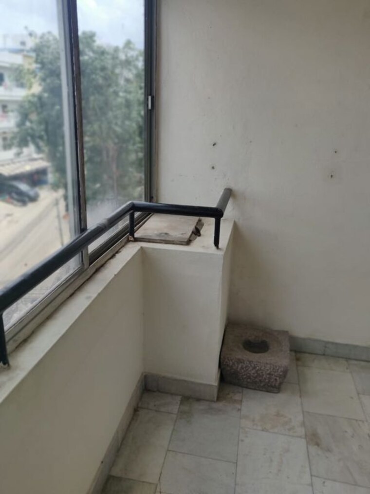 Balcony, dukes-galaxy 3 Bedroom 2400 Sq.Ft. Apartment In Banjara Hills Hyderabad 10592753