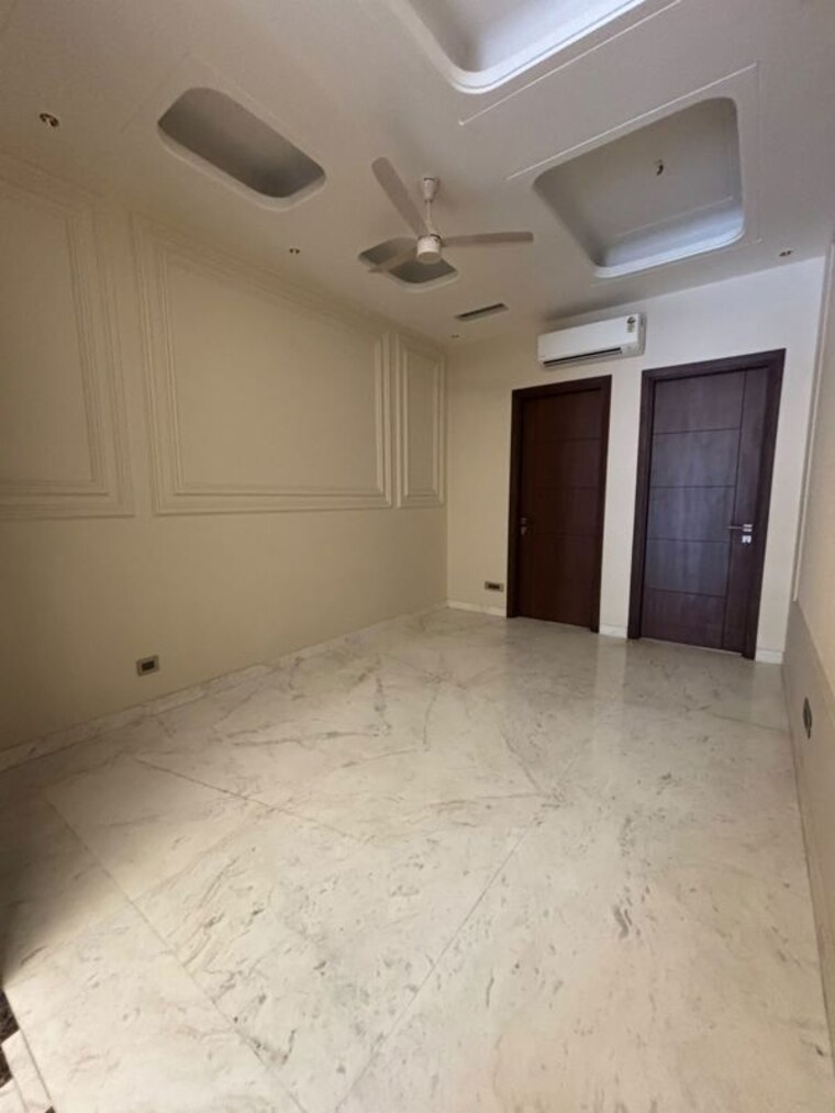 Room, navjeevan vihar 3 Bedroom 1800 Sq.Ft. Builder Floor In Navjeevan Vihar Delhi 10592756
