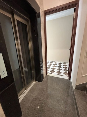 Balcony in 3 BHK Builder Floor at Navjeevan Vihar – for Rent