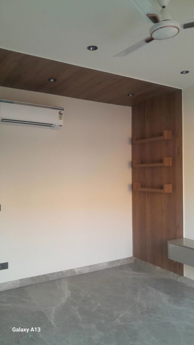 Room, unitech-south-city-ii 4 Bedroom 2200 Sq.Ft. Builder Floor In Sector 50 Gurgaon 10592774