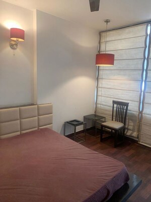 Room in 3 BHK Builder Floor at Unitech South City II, Sector 50 – for Rent