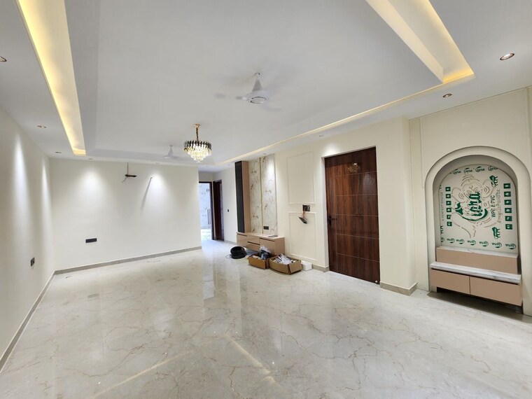 Room, amolik-aster-woods 3 Bedroom 180 Sq.Yd. Builder Floor In Sector 98 Faridabad 10592885