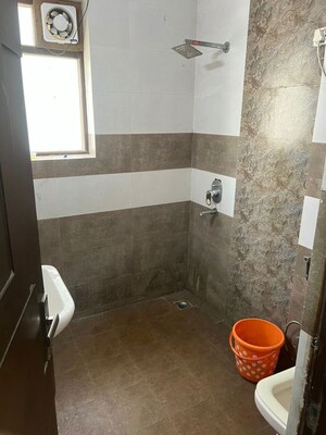 Bathroom in 3 BHK Builder Floor at South City 1 – for Rent
