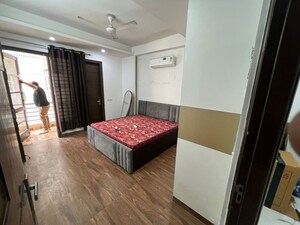 Bedroom in 3 BHK Builder Floor at South City 1 – for Rent