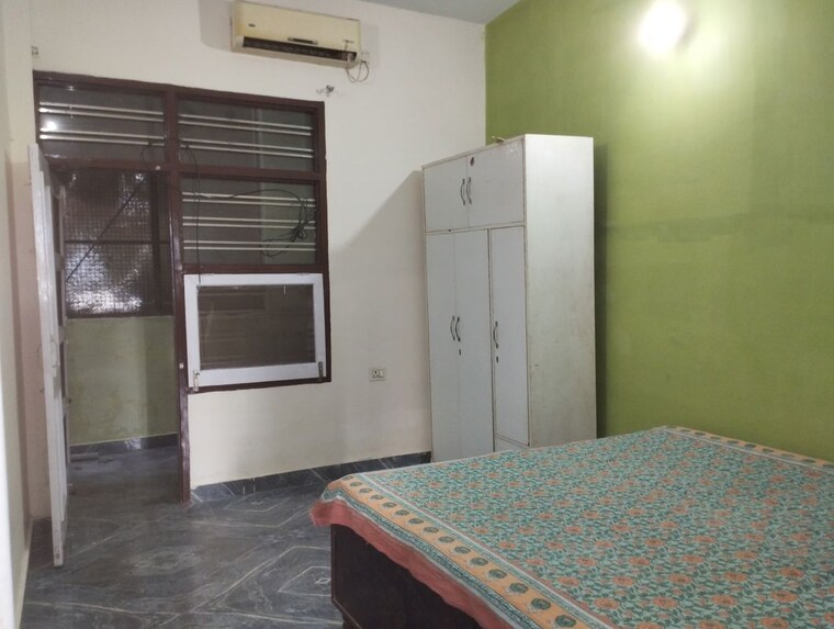 Bedroom, kharar mohali road 2 Bedroom 120 Sq.Yd. Apartment In Kharar Mohali Road Kharar 10592943