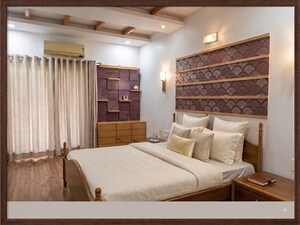 Bedroom in 4 BHK Apartment at Thaltej – for Rent