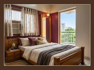 Bedroom in 4 BHK Apartment at Thaltej – for Rent