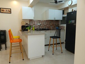 2 BHK Apartment For Rent in Adani Ten BKC, Bandra East