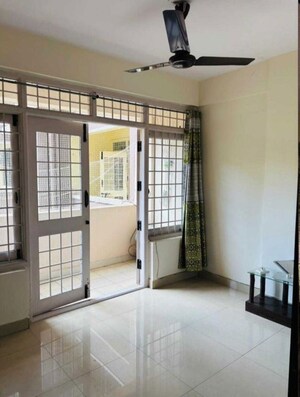 Room in 2 BHK Apartment at Gopalan Habitat Splendour, Kundalahalli – for Rent