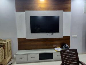 Furnished Amenities in 3 BHK Apartment at Vastrapur – for Rent