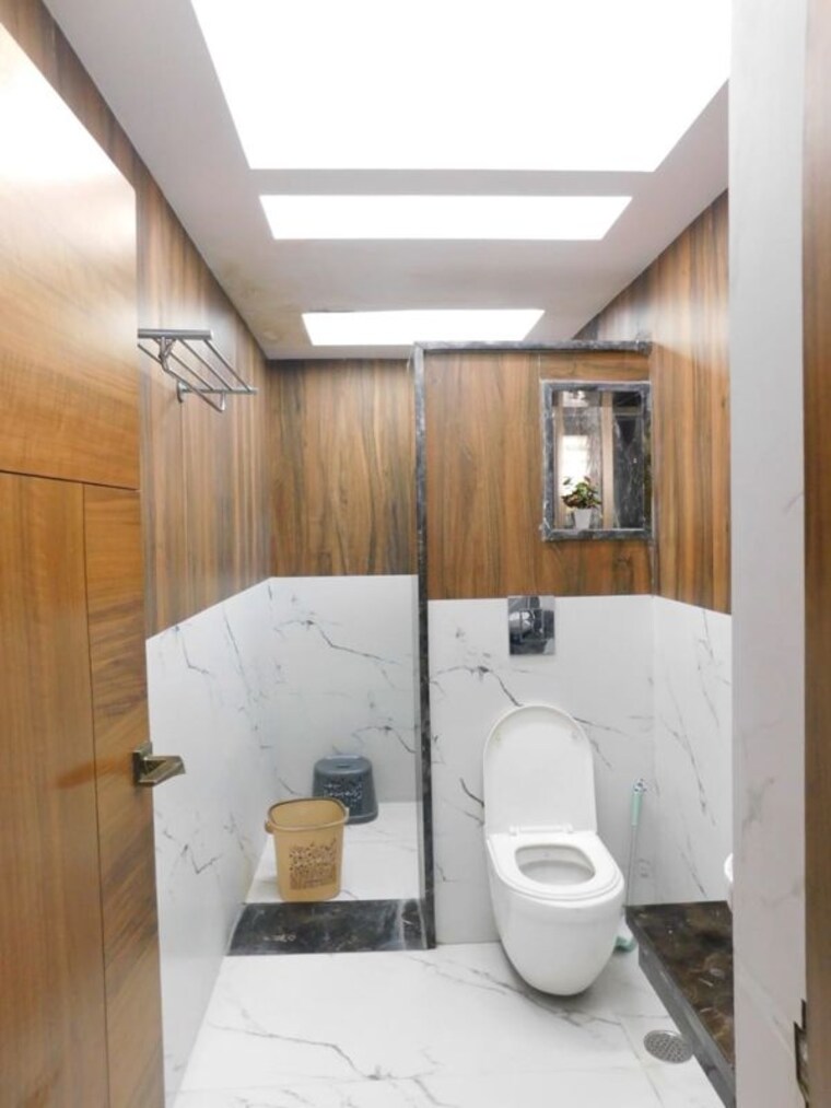 Attached Bathroom, ameerpet 6 Bedroom 6000 Sq.Ft. Independent House In Ameerpet Hyderabad 10593012