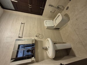 Bathroom in 3.5 BHK Apartment at Mayur Vihar – for Rent
