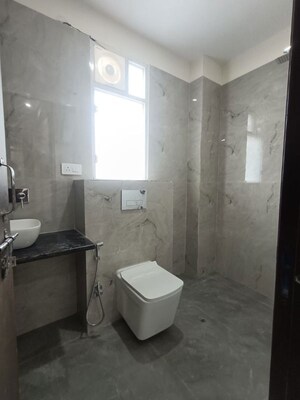 Bathroom in 1 BHK Builder Floor at Sector 32 – for Rent