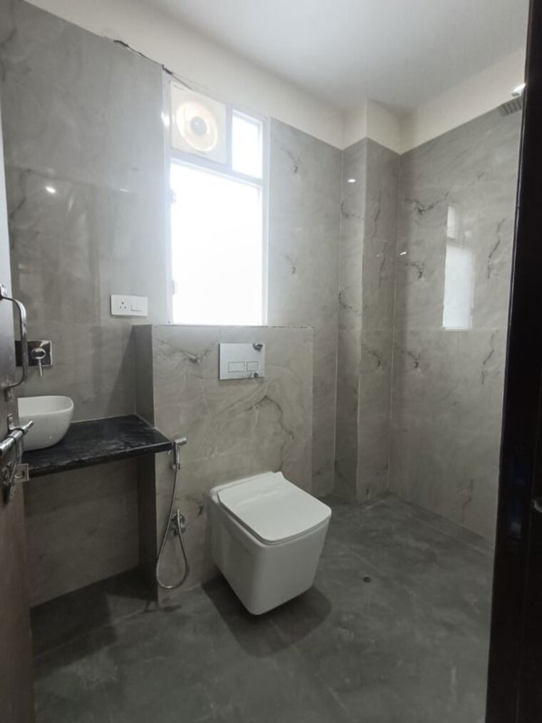 Bathroom, sector 32 1 Bedroom 752 Sq.Ft. Builder Floor In Sector 32 Gurgaon 10593053
