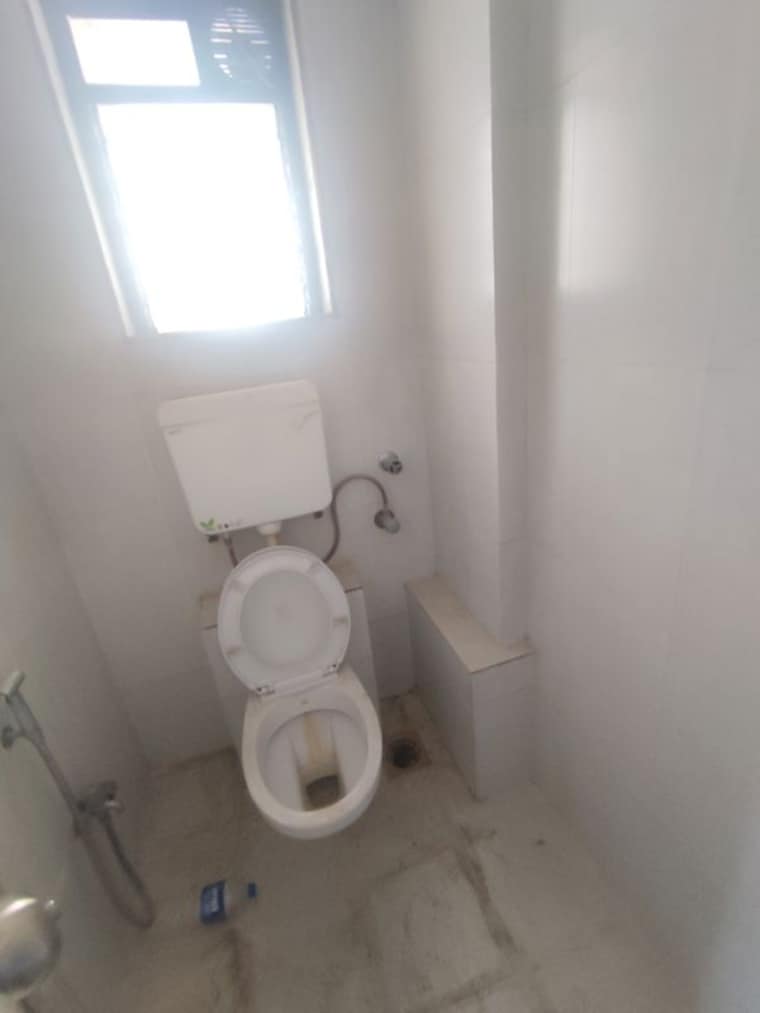 Bathroom, raunak-unnathi-greens 2 Bedroom 850 Sq.Ft. Apartment In Kasarvadavali Thane 10593055