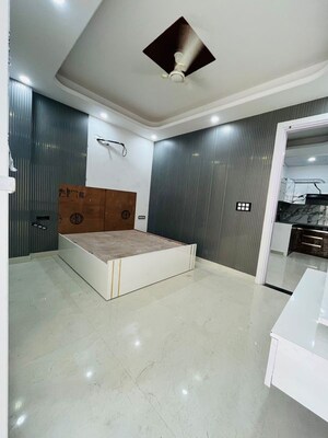 Kitchen in 1 BHK Builder Floor at Sector 32 – for Rent