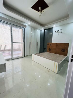 Kitchen in 1 BHK Builder Floor at Sector 32 – for Rent