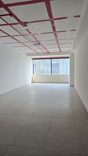 Room in  Office Space at Bhoomi 9 Business Bay, Malad West – for Sale