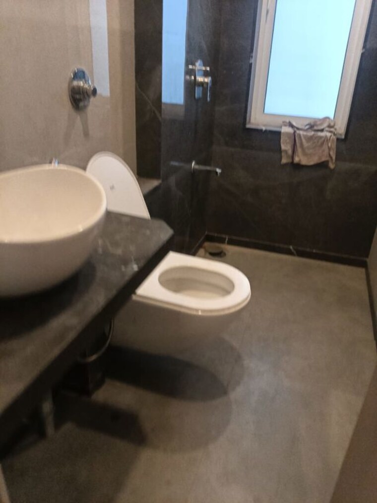 Bathroom, hubtown-seasons 4 Bedroom 2000 Sq.Ft. Apartment In Chembur Mumbai 10593106