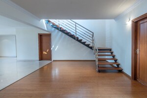 Staircase in 4 BHK Apartment at Halasuru – for Rent