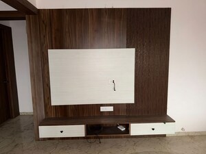Room in 3 BHK Apartment at Chhatrapati Square – for Rent