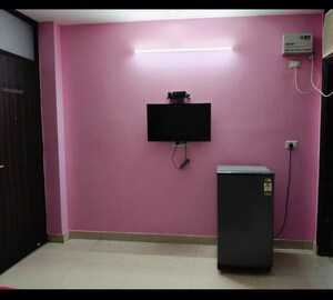 Room in 1 RK Builder Floor at Dlf City Phase 3 – for Rent