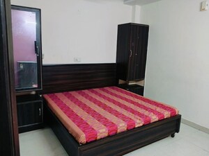Bedroom in 1 RK Builder Floor at Dlf City Phase 3 – for Rent
