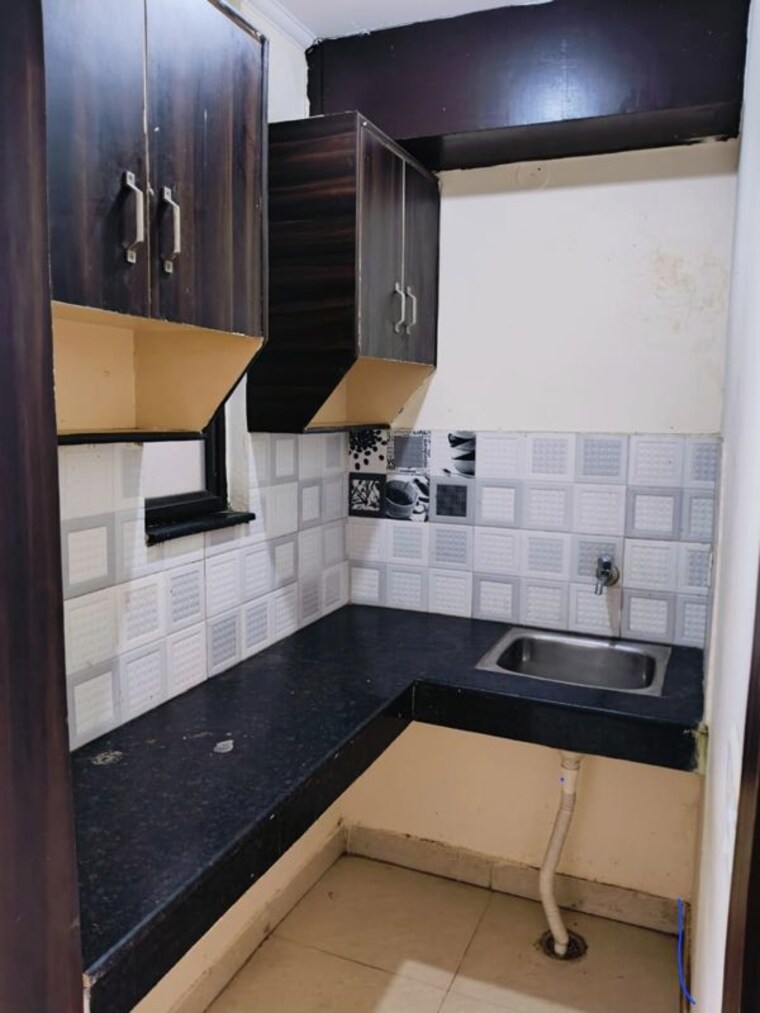 Kitchen, dlf city phase 3 1 RK 300 Sq.Ft. Builder Floor In Dlf City Phase 3 Gurgaon 10593127