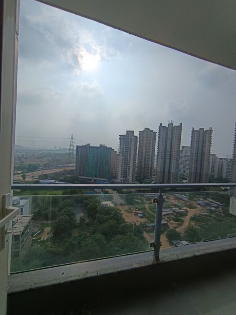 Swimming Pool, m3m-escala 3.5 Bedroom 1950 Sq.Ft. Apartment In Sector 70a Gurgaon 10593126