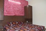 1 Rk  250 Sq.Ft. Builder Floor in DLF City Phase 3