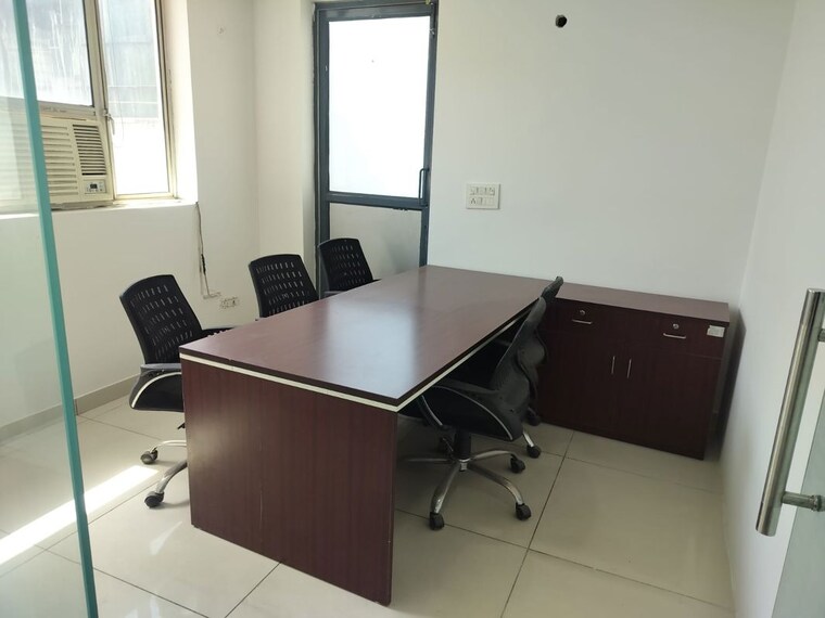 Team Area, sector 3 Commercial Office Space 600 Sq.Ft. In Sector 3 Noida 10593124