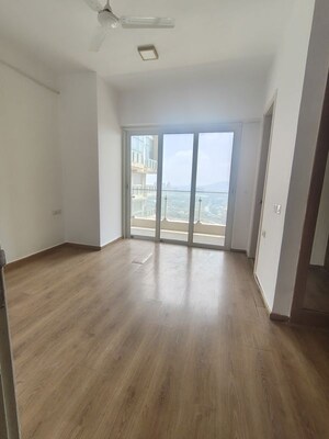 Room in 2 BHK Apartment at LnT Crescent Bay T3, Parel – for Rent