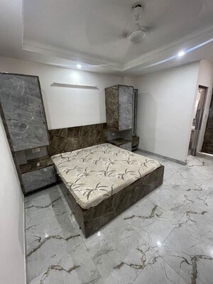 1 RK Builder Floor For Rent in Dlf City Phase 3