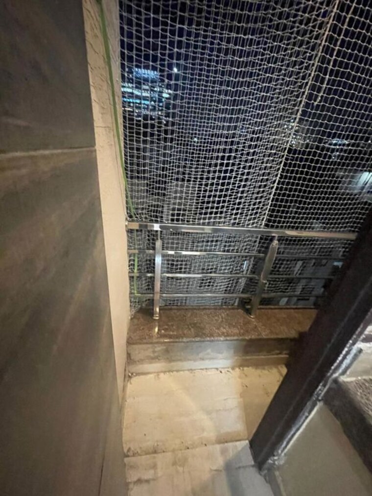 Balcony, dlf city phase 3 1 RK 300 Sq.Ft. Builder Floor In Dlf City Phase 3 Gurgaon 10593135