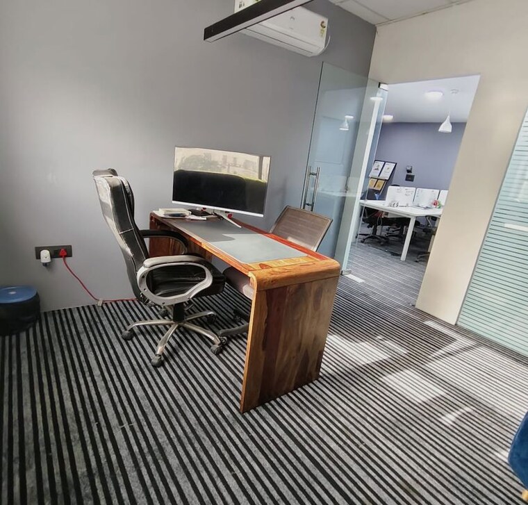 Team Area, sector 4 Commercial Office Space 1200 Sq.Ft. In Sector 4 Noida 10593140