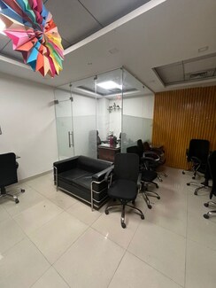 Office Space For Rent in Sector 63