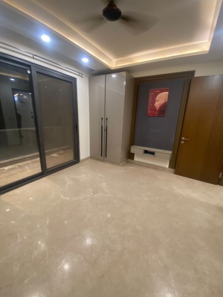 Room, dlf phase ii 3 Bedroom 1900 Sq.Ft. Builder Floor In Dlf Phase ii Gurgaon 10593151