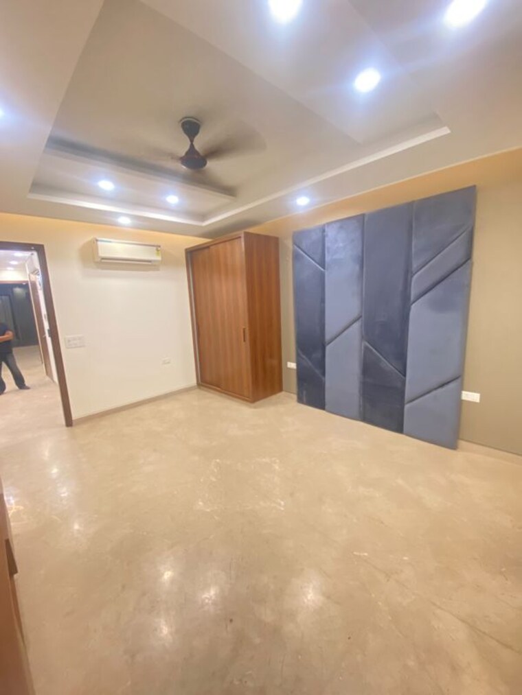 Room, dlf phase ii 3 Bedroom 1900 Sq.Ft. Builder Floor In Dlf Phase ii Gurgaon 10593151